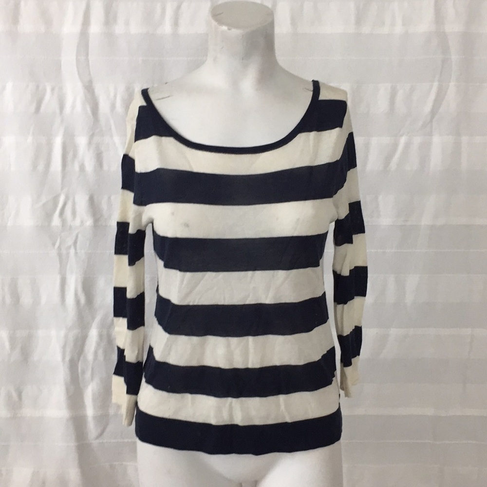 Women’s “ Rag & Bone” sweater